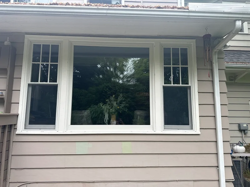 Exterior view of Andersen 400 Series Tilt Wash windows installed in Fairfield,CT